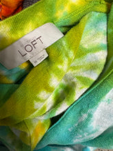 Load image into Gallery viewer, Medium loft cardigan swirl
